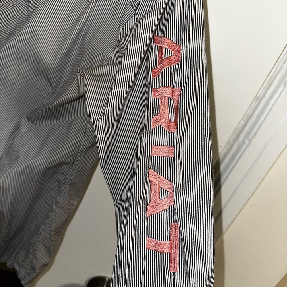 Ariat Gray Pinstripe Button-Down Shirt - Picture 4 of 4
